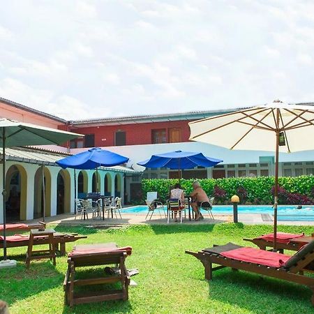 Ranveli Beach Hotel マウントラビニア エクステリア 写真