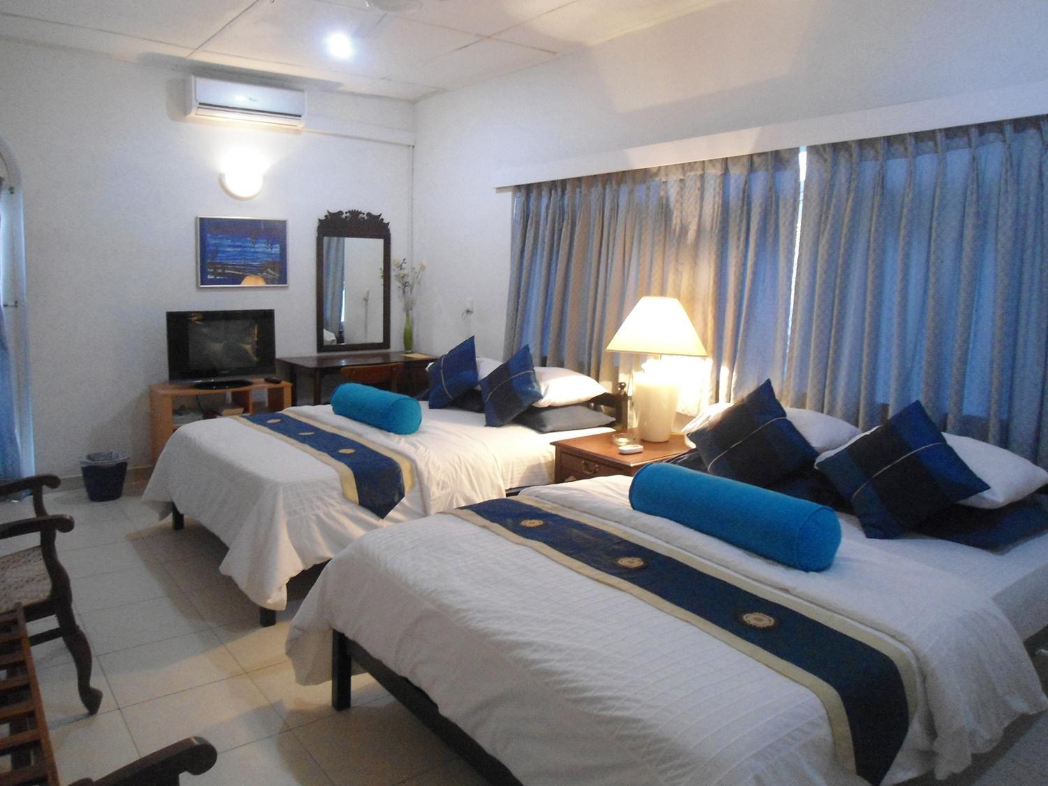 Ranveli Beach Hotel マウントラビニア エクステリア 写真